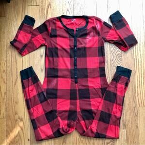 Old Navy Onesie Red and Black Plaid Front Button Closure Pajamas Women’s Size L